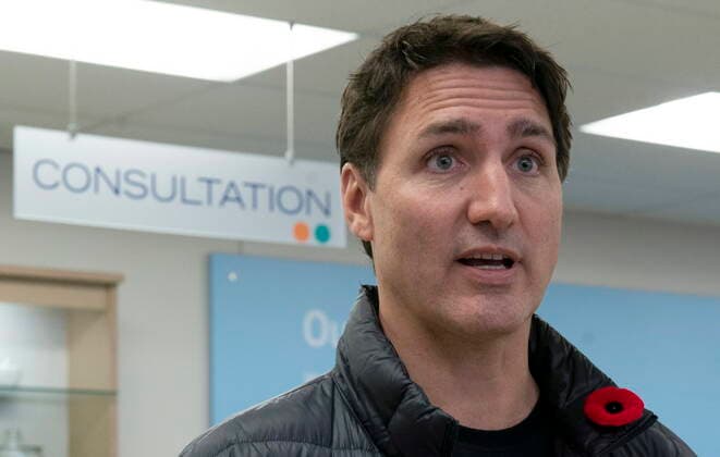November 9, 2022, Ottawa, ON, Canada: Prime Minister Justin Trudeau answers a question on health care after receiving vaccinations at a pharmacy, Wednesday, Nov. 9, 2022 in Ottawa. Ottawa Canada  - ZUMAc35_ 20221109_zaf_c35_008 Copyright: xAdrianxWyldx
