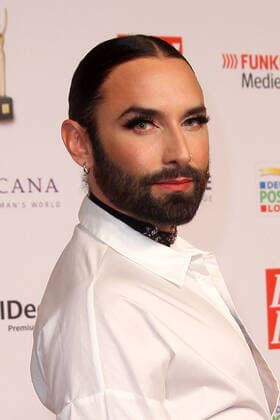 Conchita Wurst Tom Neuwirth at the award ceremony Goldene Bild der Frau on 9 11 2022 in Hamburg Goldene Bild der Frau award ceremony 2022 in Hamburg