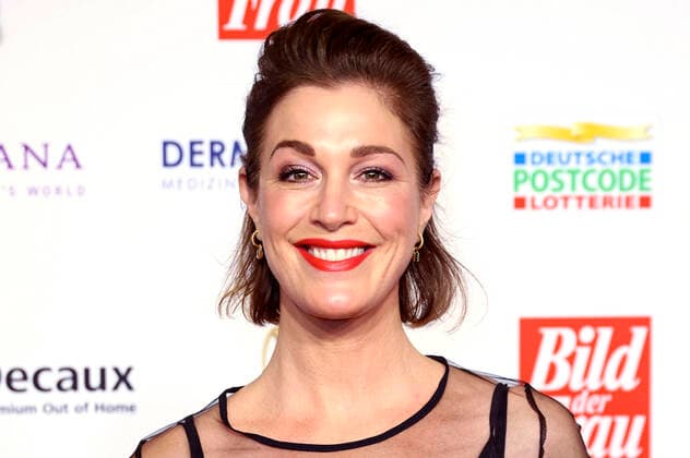 Julia Stinshoff at the 15 award ceremony of the Golden Picture of the Woman 2022 at the Stage Theater Neue Flora Hamburg, 09 11 2022 Foto:xgbrcix xFuturexImage