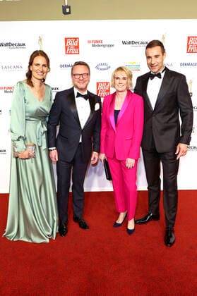 Bianca Pohlmann, Christoph Rüth, Andrea Glock and Kai Pflaume at the 15 award ceremony of the Golden Woman 2022 at the Stage Theater Neue Flora Hamburg, 09 11 2022 Foto:xgbrcix xFuturexImage
