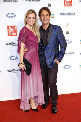 Kim Sarah Brandts and Falk Willy Wild at the 15 award ceremony of the Golden Picture of the Woman 2022 at the Stage Theater Neue Flora Hamburg, 09 11 2022 Foto:xgbrcix xFuturexImage