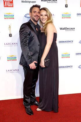 Marc Barthel with wife Anna Hofbauer at the 15 award ceremony of the Golden Woman 2022 at the Stage Theater Neue Flora Hamburg, 09 11 2022 Foto:xgbrcix xFuturexImage