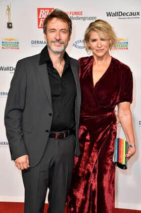 Guido Broscheit with partner Barbara Klein at the 15 award ceremony of the Golden Woman 2022 at the Stage Theater Neue Flora Hamburg, 09 11 2022 Foto:xN.xKubelkax xFuturexImage
