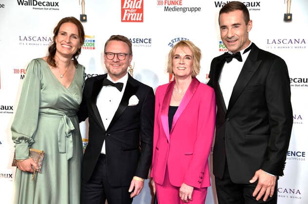Bianca Pohlmann, Christoph Rüth, Andrea Glock and Kai Pflaume at the 15 award ceremony of the Golden Woman 2022 at the Stage Theater Neue Flora Hamburg, 09 11 2022 Foto:xN.xKubelkax xFuturexImage