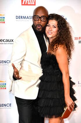 Yared Dibaba with wife Fernanda de Sousa Dibaba at the 15 award ceremony of the Golden Woman 2022 at the Stage Theater Neue Flora Hamburg, 09 11 2022 Foto:xN.xKubelkax xFuturexImage