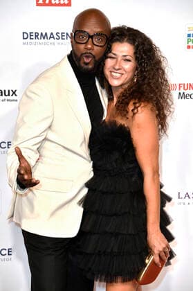 Yared Dibaba with wife Fernanda de Sousa Dibaba at the 15 award ceremony of the Golden Woman 2022 at the Stage Theater Neue Flora Hamburg, 09 11 2022 Foto:xN.xKubelkax xFuturexImage