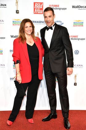 Rebecca Immanuel and Kai Pflaume at the 15 award ceremony of the Golden Picture of the Woman 2022 at the Stage Theater Neue Flora Hamburg, 09 11 2022 Foto:xN.xKubelkax xFuturexImage