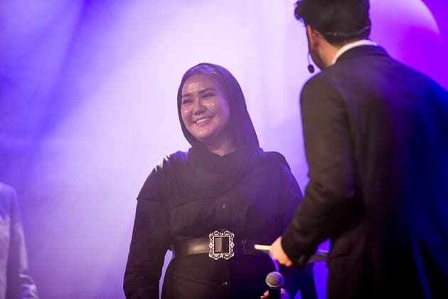 STOCKHOLM 20221110 Fatemeh Khavari receives the Arets revanschist prize during the awarding of the Anders Carlberg memorial prize 2022 at Fryshuset in Stockholm Stockholm Sweden x12130x,  Copyright: xTimxAro TTx ANDERS CARLBERGS MINNESPRIS 2022