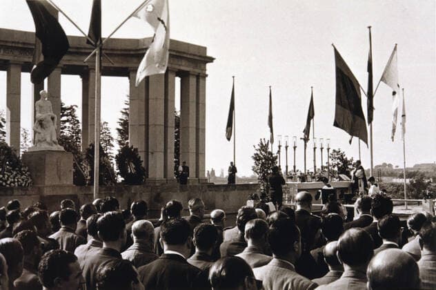 RECORD DATE NOT STATED Celebrating Memorial Mass at the monument located in the Diagonal Avenue of Barcelona on October ? Copyright:xImage Index HeritagexImagesx IMAGO ,2685646 ! ACHTUNG: AUFNAHMEDATUM GESCHÄTZT!  Copyright:Image Index HeritagexImagesx IMAGO