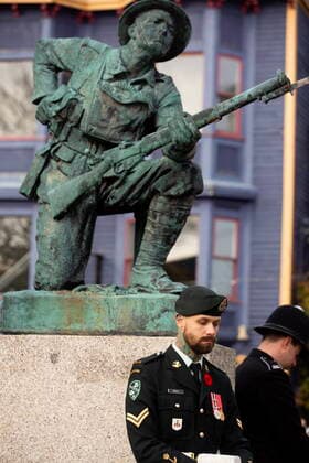 November 11, 2022, St. John s, NL, CANADA: Cpl. Henley, of the Royal Newfoundland Regiment stands On Guard during the Remembrance Day ceremony at the National War Cemetery in St. JohnöÄÃ s, Friday, Nov. 11, 2022. St. John s CANADA  - ZUMAc35_ 20221111_zaf_c35_009 Copyright: xPaulxDalyx
