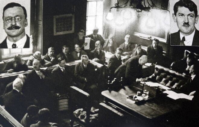 RECORD DATE NOT STATED The Anglo-Irish Treaty was signed in London on 6 December 1921 and Dail Eireann voted to approve the treaty on 7 January 1922, following a debate through late December 1921 and into January 1922. The vote was 64 in favour, 57 against, with the Ceann Comhairle and 3 others not voting. The Sinn Fein party split into opposing sides in the aftermath of the Treaty vote, which led to the Irish Civil War from June 1922 to May 1923 WorldxHistoryxArchive 917_05_wha_166_0595