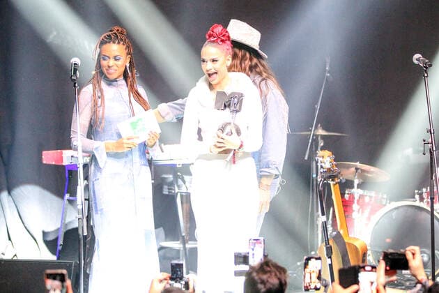 duesseldorf MTV EMAs 2022 Best German Act Award 11 11 2022 Aminata Belli, rapper Badmomzjay Jordan Napieray and Riccardo Simonetti MTV EMAs 2022 Best German Act Award DUSSELDORF, GERMANY NOVEMBER 11 Best German Act Award at the Nachtresidenz during the MTV Europe Music Awards 2022 Duesseldorf, 11 11 2022 NRW Germany Copyright: xFSAx Eibner-Pressefotox EP_fsa