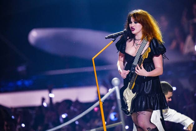 MTV Europe Music Awards 2022 - Show - PSD Bank Dome Featuring: Gayle Where: Duesseldorf, Nordrhein-Westfalen, Germany When: 13 Nov 2022 Credit: FlashPic DDP INSTARimages.com Cover Images Copyright: xx 52179245 EDITORIAL USE ONLY. NOT FOR USE BY NEWSPAPERS BASED IN THE UK.