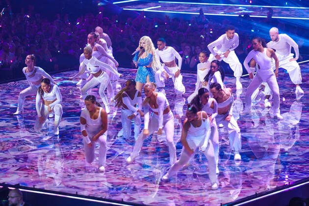 MTV Europe Music Awards 2022 - Show - PSD Bank Dome. Featuring: Ava Max Where: Dusseldorf, Germany, Germany When: 13 Nov 2022 Credit: FlashPic DDP INSTARimages.com Cover Images **USA Rights Only** Copyright: xx 52179267 EDITORIAL USE ONLY. NOT FOR USE BY NEWSPAPERS BASED IN THE UK.