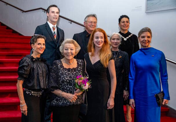 Bilder des Jahres 2022, Entertainment 11 November Entertainment Themen der Woche KW46 Entertainment Bilder des Tages 14-11-2022 Amsterdam Princess Beatrix with Han Ebbelaar and Alexandra Radius attend the 24th edition of the Dutch Ballet Gala of Stichting Dansersfonds 79 at the DeLaMar in Amsterdam. Â  Copyright: xPPEx