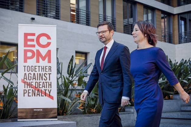 News Bilder des Tages 8. Weltkongress gegen die Todesstrafe. Annalena Baerbock (Buendnis 90 Die Gruenen), Bundesaussenministerin, und Marco Buschmann (FDP), Bundesminister der Justiz, geben ein gemeinsames Pressestatement. Berlin, 15.11.2022 Berlin Germany *** 8 World Congress against the Death Penalty Annalena Baerbock Buendnis 90 Die Gruenen , Federal Minister of Foreign Affairs, and Marco Buschmann FDP , Federal Minister of Justice, give a joint press statement Berlin, 15 11 2022 Berlin Germany Copyright: xThomasxTrutschelx