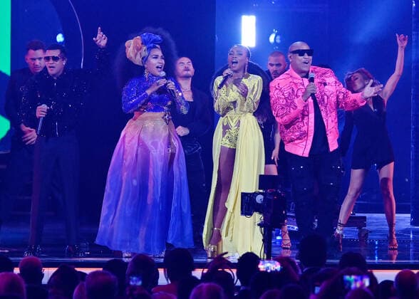 Goyo (C), Cuban singer Aymee Nuviola (L) and Gente de Zona perform onstage during the 23rd annual Latin Grammy Awards at the Michelob Ultra Arena at Mandalay Bay Resort and Casino in Las Vegas, Nevada on Thursday, November 17, 2022.  LAV20221117004 JIMxRUYMEN
