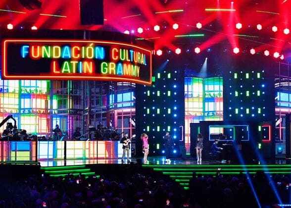 US singer-songwriter Nicky Jam (C) performs onstage during the 23rd annual Latin Grammy Awards at the Michelob Ultra Arena at Mandalay Bay Resort and Casino in Las Vegas, Nevada on Thursday, November 17, 2022.  LAV20221117018 JIMxRUYMEN