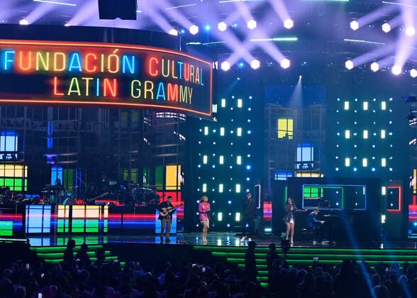 US singer-songwriter Nicky Jam (C) performs onstage during the 23rd annual Latin Grammy Awards at the Michelob Ultra Arena at Mandalay Bay Resort and Casino in Las Vegas, Nevada on Thursday, November 17, 2022.  LAV20221117019 JIMxRUYMEN
