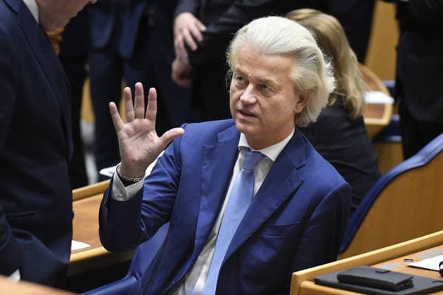 Netherlands, The Hague, 15 Nov. 2022 Geert Wilders PVV member of parliament during question time in the House of Representatives photo: ANP Hollandse hoogte Peter Hilz netherlands out - belgium out *** Netherlands, The Hague, 15 Nov 2022 Geert Wilders PVV member of parliament during question time in the House of Representatives photo ANP Hollandse hoogte Peter Hilz netherlands out belgium out  Copyright: xx x457933407x originalFilename: 457933407.jpg