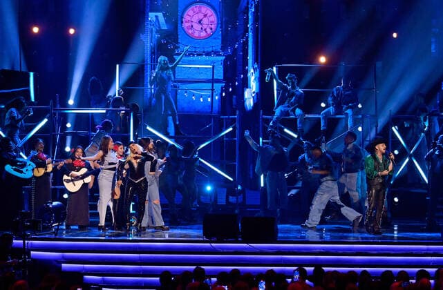 (L-R) Christina Aguilera and Christian Nodal perform onstage during the 23rd annual Latin Grammy Awards at the Michelob Ultra Arena at Mandalay Bay Resort and Casino in Las Vegas, Nevada on Thursday, November 17, 2022.  LAV20221117668 JIMxRUYMEN