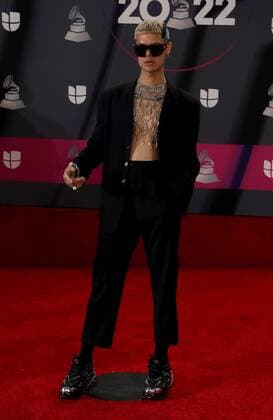Ca7riel at arrivals for 23rd Annual Latin GRAMMY Awards 2022, Michelob ULTRA Arena, Mandalay Bay Resort Casino, Las Vegas, NV November 17, 2022. Photo By: MORA Everett Collection at arrivals for 23rd Annual Latin GRAMMY Awards 2022, Michelob ULTRA Arena, Mandalay Bay Resort Casino, Las Vegas, NV November 17, 2022. Photo By: MORA Everett Collection PUBLICATIONXNOTxINxCANxCHNxFRAxITAxJPNxNORxPOLxRUSxESPxUKxUSA
