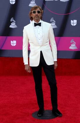 Luis Calderon Krone at arrivals for 23rd Annual Latin GRAMMY Awards 2022 - Part 2, Michelob ULTRA Arena, Mandalay Bay Resort Casino, Las Vegas, NV November 17, 2022. Photo By: MORA Everett Collection at arrivals for 23rd Annual Latin GRAMMY Awards 2022 - Part 2, Michelob ULTRA Arena, Mandalay Bay Resort Casino, Las Vegas, NV November 17, 2022. Photo By: MORA Everett Collection PUBLICATIONXNOTxINxCANxCHNxFRAxITAxJPNxNORxPOLxRUSxESPxUKxUSA