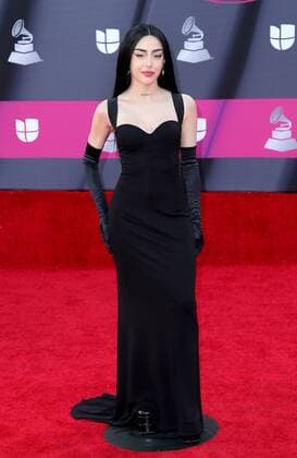 Nicki Nicole at arrivals for 23rd Annual Latin GRAMMY Awards 2022, Michelob ULTRA Arena, Mandalay Bay Resort Casino, Las Vegas, NV November 17, 2022. Photo By: MORA Everett Collection at arrivals for 23rd Annual Latin GRAMMY Awards 2022, Michelob ULTRA Arena, Mandalay Bay Resort Casino, Las Vegas, NV November 17, 2022. Photo By: MORA Everett Collection PUBLICATIONXNOTxINxCANxCHNxFRAxITAxJPNxNORxPOLxRUSxESPxUKxUSA