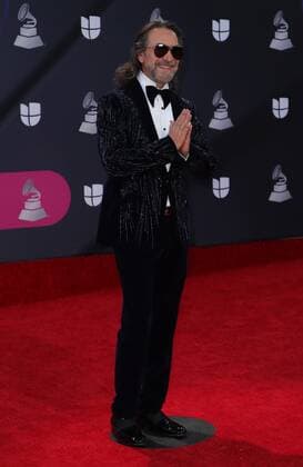 Marco Antonio SolÃs at arrivals for 23rd Annual Latin GRAMMY Awards 2022, Michelob ULTRA Arena, Mandalay Bay Resort Casino, Las Vegas, NV November 17, 2022. Photo By: MORA Everett Collection at arrivals for 23rd Annual Latin GRAMMY Awards 2022, Michelob ULTRA Arena, Mandalay Bay Resort Casino, Las Vegas, NV November 17, 2022. Photo By: MORA Everett Collection PUBLICATIONXNOTxINxCANxCHNxFRAxITAxJPNxNORxPOLxRUSxESPxUKxUSA