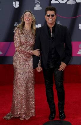 Claudia Elena Vásquez, Carlos Vives at arrivals for 23rd Annual Latin GRAMMY Awards 2022, Michelob ULTRA Arena, Mandalay Bay Resort Casino, Las Vegas, NV November 17, 2022. Photo By: MORA Everett Collection at arrivals for 23rd Annual Latin GRAMMY Awards 2022, Michelob ULTRA Arena, Mandalay Bay Resort Casino, Las Vegas, NV November 17, 2022. Photo By: MORA Everett Collection PUBLICATIONXNOTxINxCANxCHNxFRAxITAxJPNxNORxPOLxRUSxESPxUKxUSA