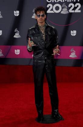 Motiff at arrivals for 23rd Annual Latin GRAMMY Awards 2022 - Part 2, Michelob ULTRA Arena, Mandalay Bay Resort Casino, Las Vegas, NV November 17, 2022. Photo By: MORA Everett Collection at arrivals for 23rd Annual Latin GRAMMY Awards 2022 - Part 2, Michelob ULTRA Arena, Mandalay Bay Resort Casino, Las Vegas, NV November 17, 2022. Photo By: MORA Everett Collection PUBLICATIONXNOTxINxCANxCHNxFRAxITAxJPNxNORxPOLxRUSxESPxUKxUSA
