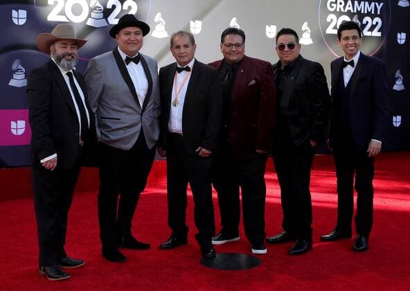 Grupo Alamo at arrivals for 23rd Annual Latin GRAMMY Awards 2022 - Part 2, Michelob ULTRA Arena, Mandalay Bay Resort Casino, Las Vegas, NV November 17, 2022. Photo By: MORA Everett Collection at arrivals for 23rd Annual Latin GRAMMY Awards 2022 - Part 2, Michelob ULTRA Arena, Mandalay Bay Resort Casino, Las Vegas, NV November 17, 2022. Photo By: MORA Everett Collection PUBLICATIONXNOTxINxCANxCHNxFRAxITAxJPNxNORxPOLxRUSxESPxUKxUSA