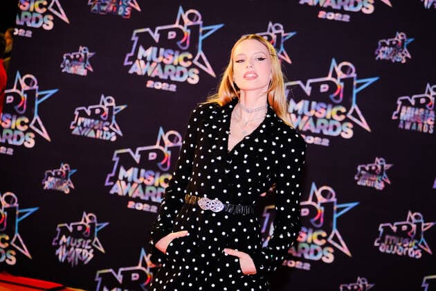 24eme NRJ Music Awards, arrivÃ e sur le Tapis Rouge en attente des nominations. Angele. 286122 2022-11-18 Provence Alpes Cote d Azur Cannes France  Copyright: xPhilippexFarjonx STAR_286122_035