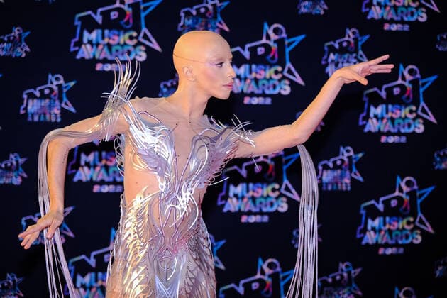 24eme NRJ Music Awards, arrivÃ e sur le Tapis Rouge en attente des nominations. Bilal Hassani. 286122 2022-11-18 Provence Alpes Cote d Azur Cannes France  Copyright: xPhilippexFarjonx STAR_286122_057