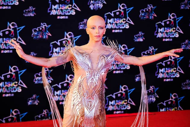 24eme NRJ Music Awards, arrivÃ e sur le Tapis Rouge en attente des nominations. Bilal Hassani. 286122 2022-11-18 Provence Alpes Cote d Azur Cannes France  Copyright: xPhilippexFarjonx STAR_286122_058