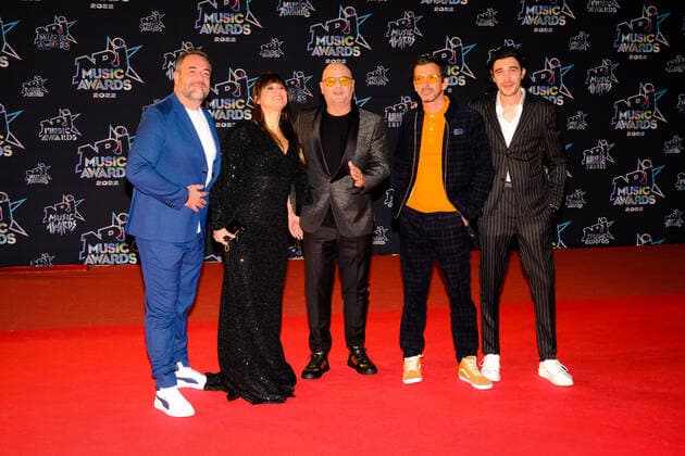24eme NRJ Music Awards, arrivÃ e sur le Tapis Rouge en attente des nominations. Sebastien Cauet et son Equipe. 286122 2022-11-18 Provence Alpes Cote d Azur Cannes France  Copyright: xPhilippexFarjonx STAR_286122_114