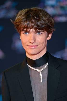 24eme NRJ music awards 2022 - Cannes - 18 11 2022 - Pierre de Maere 286118 2022-11-18 Cannes France  Copyright: xMPPx STAR_286118_215