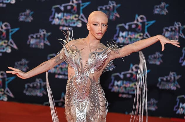 24eme NRJ music awards 2022 - Cannes - 18 11 2022 - Bilal Hassani 286118 2022-11-18 Cannes France  Copyright: xMPPx STAR_286118_292