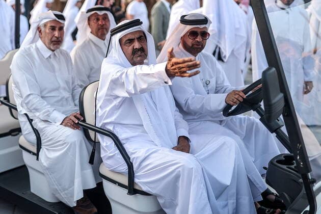 Bilder des Jahres, News 11 November News Themen der Woche KW46 News Bilder des Tages QATAR, DOHA - NOVEMBER 19, 2022: Hamad bin Khalifa Al Thani (C), former Emir of Qatar, is seen in a city embankment. The 2022 FIFA World Cup will take place in Qatar from November 20 to December 18, 2022. Sergei Bobylev TASS  55976913