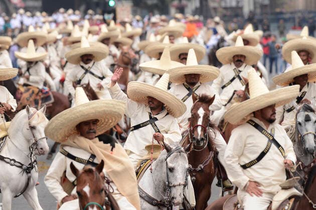November 20, 2022, Mexico City, Mexico: Persons they ride horses while take part during the 112th anniversary of the Mexican Revolution. on November 20, 2022 in Mexico City, Mexico. Mexico City Mexico - ZUMAe321 20221120_zia_e321_039 Copyright: xCarlosxTischler xEyepixxGroupx