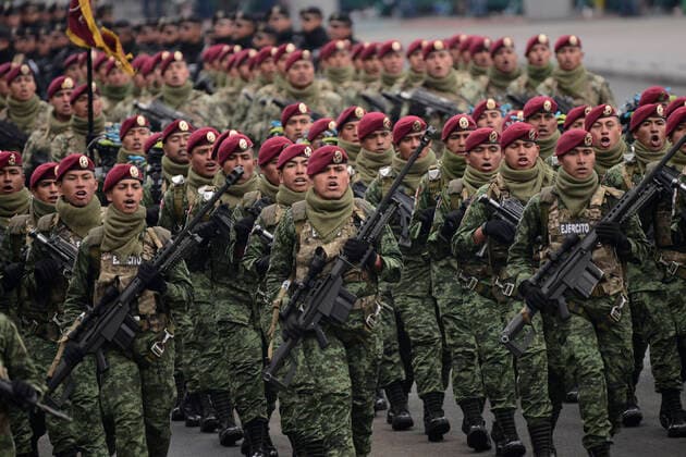 November 20, 2022, Mexico City, Mexico: Military take part during the 112th anniversary of the Mexican Revolution. on November 20, 2022 in Mexico City, Mexico. Mexico City Mexico - ZUMAe321 20221120_zia_e321_052 Copyright: xCarlosxTischler xEyepixxGroupx
