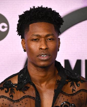 November 20, 2022, Los Angeles, CA, USA: Lucky Daye attends the 2022 American Music Awards at Microsoft Theater on November 20, 2022 in Los Angeles, California. Los Angeles USA - ZUMAs181 20221120_zea_s181_039 Copyright: xImagespacex