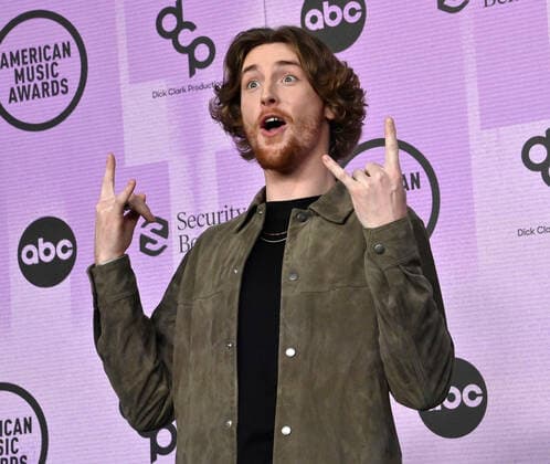 Entertainment Themen der Woche KW46 Entertainment Bilder des Tages Bailey Zimmerman arrives for the 50th annual American Music Awards at the Microsoft Theater in Los Angeles on Sunday, November 20, 2022.  LAP20221120106 JIMxRUYMEN
