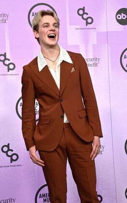 Jack Wright arrives for the 50th annual American Music Awards at the Microsoft Theater in Los Angeles on Sunday, November 20, 2022.  LAP2022112088 JIMxRUYMEN