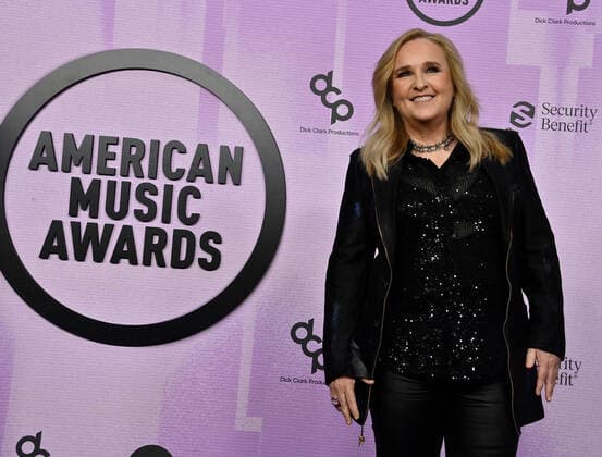 Melissa Etheridge arrives for the 50th annual American Music Awards at the Microsoft Theater in Los Angeles on Sunday, November 20, 2022.  LAP20221120195 JIMxRUYMEN