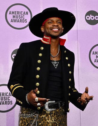 Jimmie Allen arrives for the 50th annual American Music Awards at the Microsoft Theater in Los Angeles on Sunday, November 20, 2022.  LAP20221120239 JIMxRUYMEN
