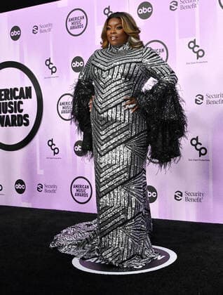 Yola arrives for the 50th annual American Music Awards at the Microsoft Theater in Los Angeles on Sunday, November 20, 2022.  LAP20221120237 JIMxRUYMEN