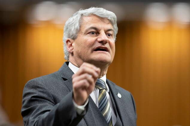 November 21, 2022, Ottawa, ON, Canada: Conservative Environment and Climate Change critic Gerard Deltell rises during Question Period, Monday, November 21, 2022 in Ottawa. Ottawa Canada  - ZUMAc35_ 20221121_zaf_c35_044 Copyright: xAdrianxWyldx