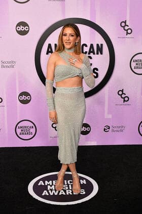 November 20, 2022, Los Angeles, CA, USA: Ellie Goulding attends the 2022 American Music Awards at Microsoft Theater on November 20, 2022 in Los Angeles, California. Los Angeles USA - ZUMAs181 20221120_zea_s181_423 Copyright: xImagespacex