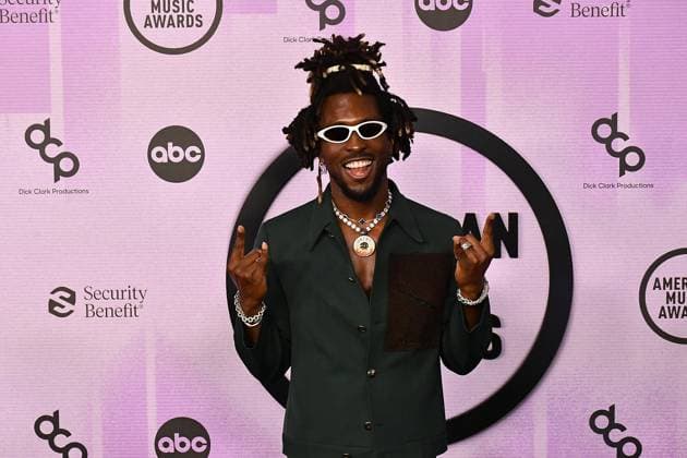 November 20, 2022, Los Angeles, CA, USA: SAINt JHN attends the 2022 American Music Awards at Microsoft Theater on November 20, 2022 in Los Angeles, California. Los Angeles USA - ZUMAs181 20221120_zea_s181_412 Copyright: xImagespacex